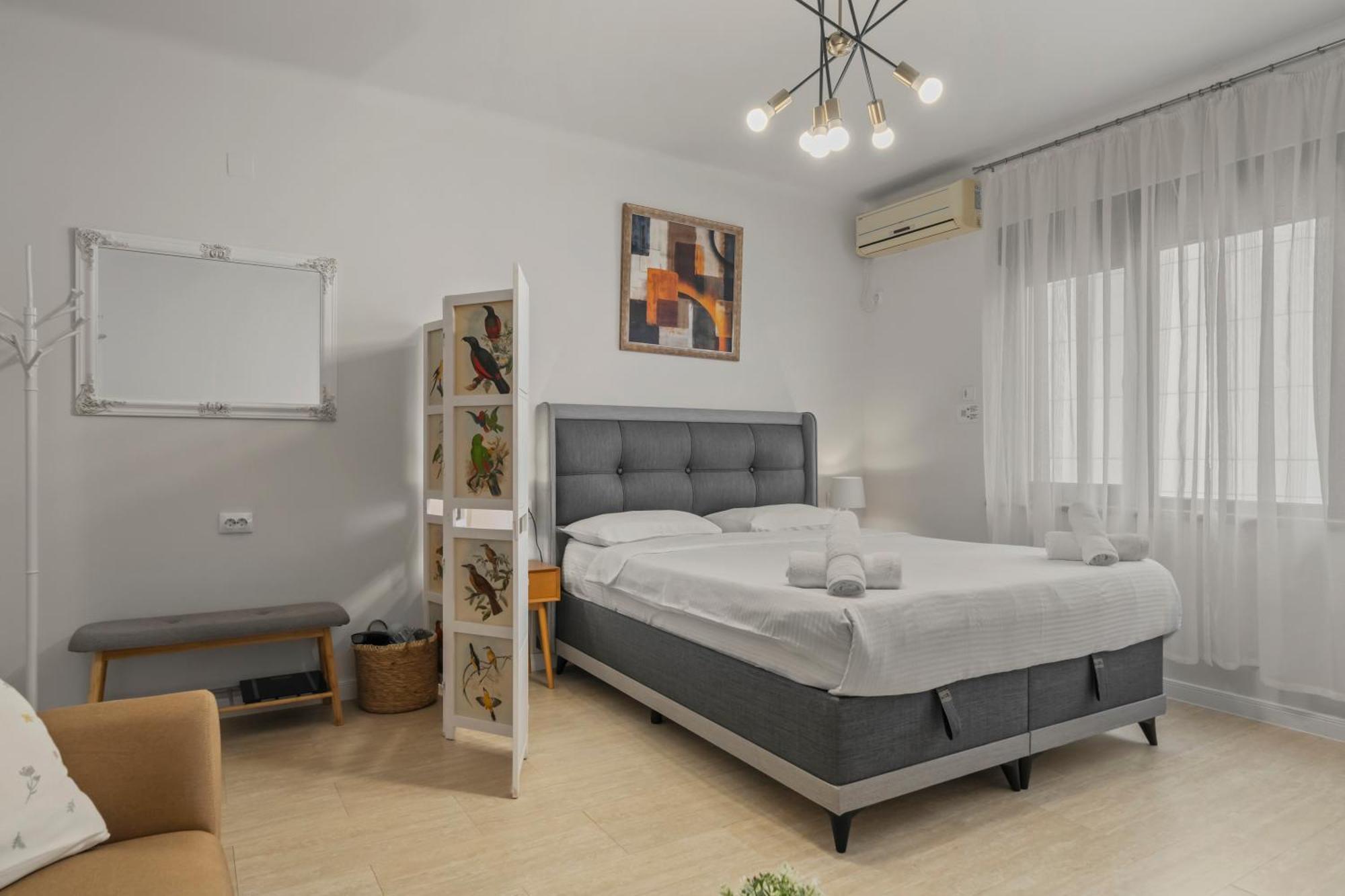 Upscale Studio, Walking Distance From The Old Town 布加勒斯特 外观 照片