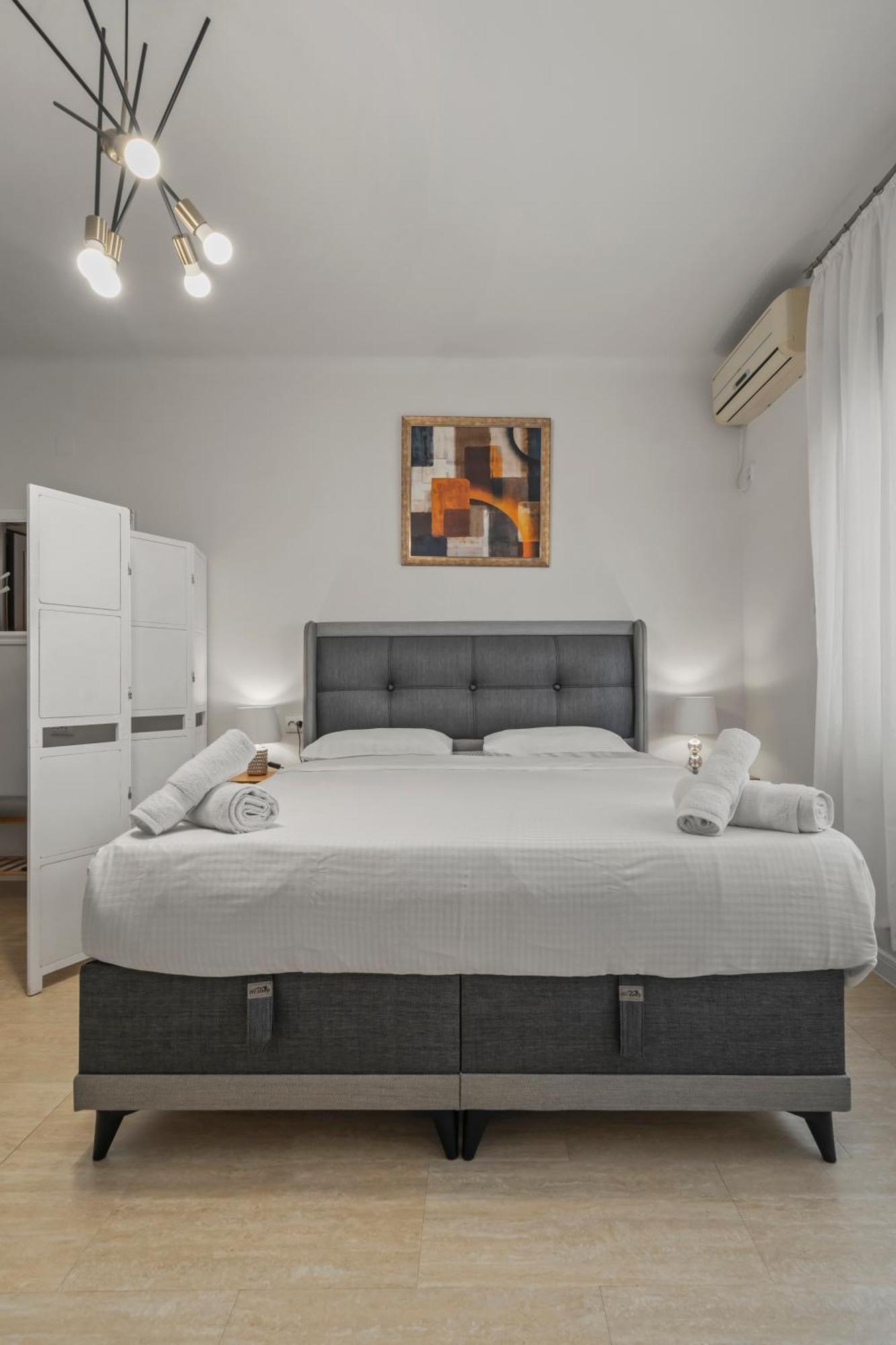 Upscale Studio, Walking Distance From The Old Town 布加勒斯特 外观 照片